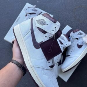 Authentic Nike shoes - Image 14
